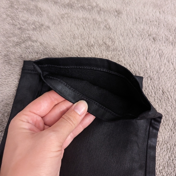 Banana Republic Black Coated Jeans, Size 26/2, NWT! - Picture 3 of 8